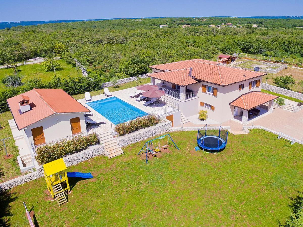 Villa Lucija Raša Exterior foto