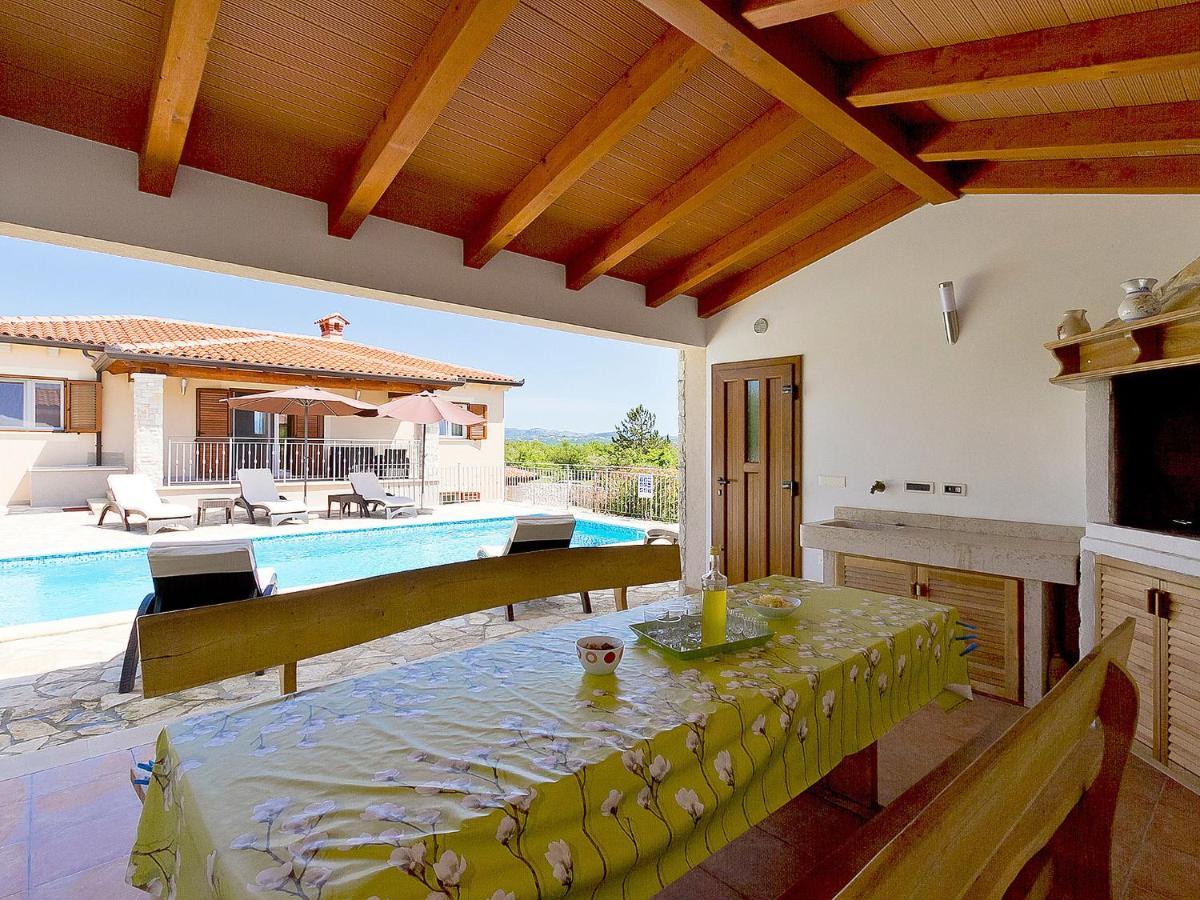 Villa Lucija Raša Exterior foto
