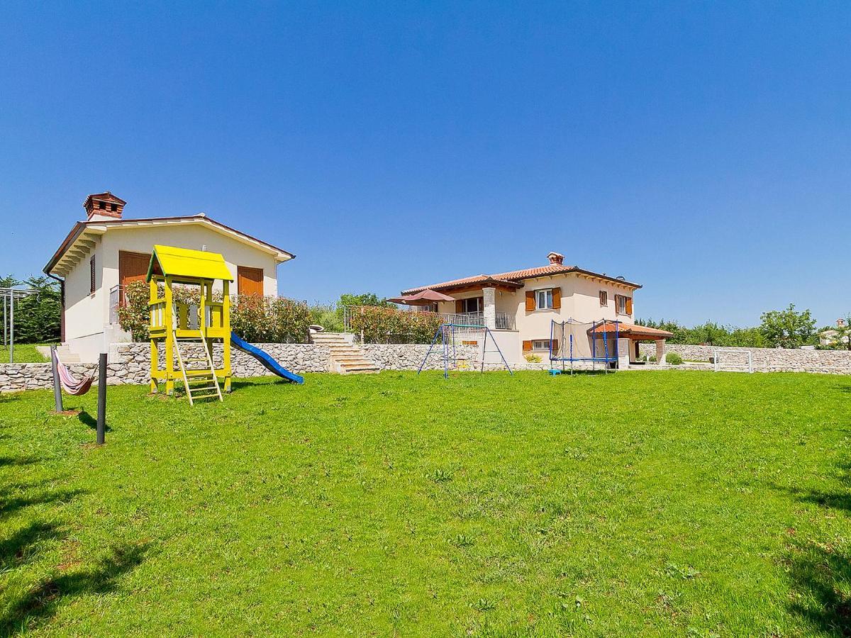 Villa Lucija Raša Exterior foto