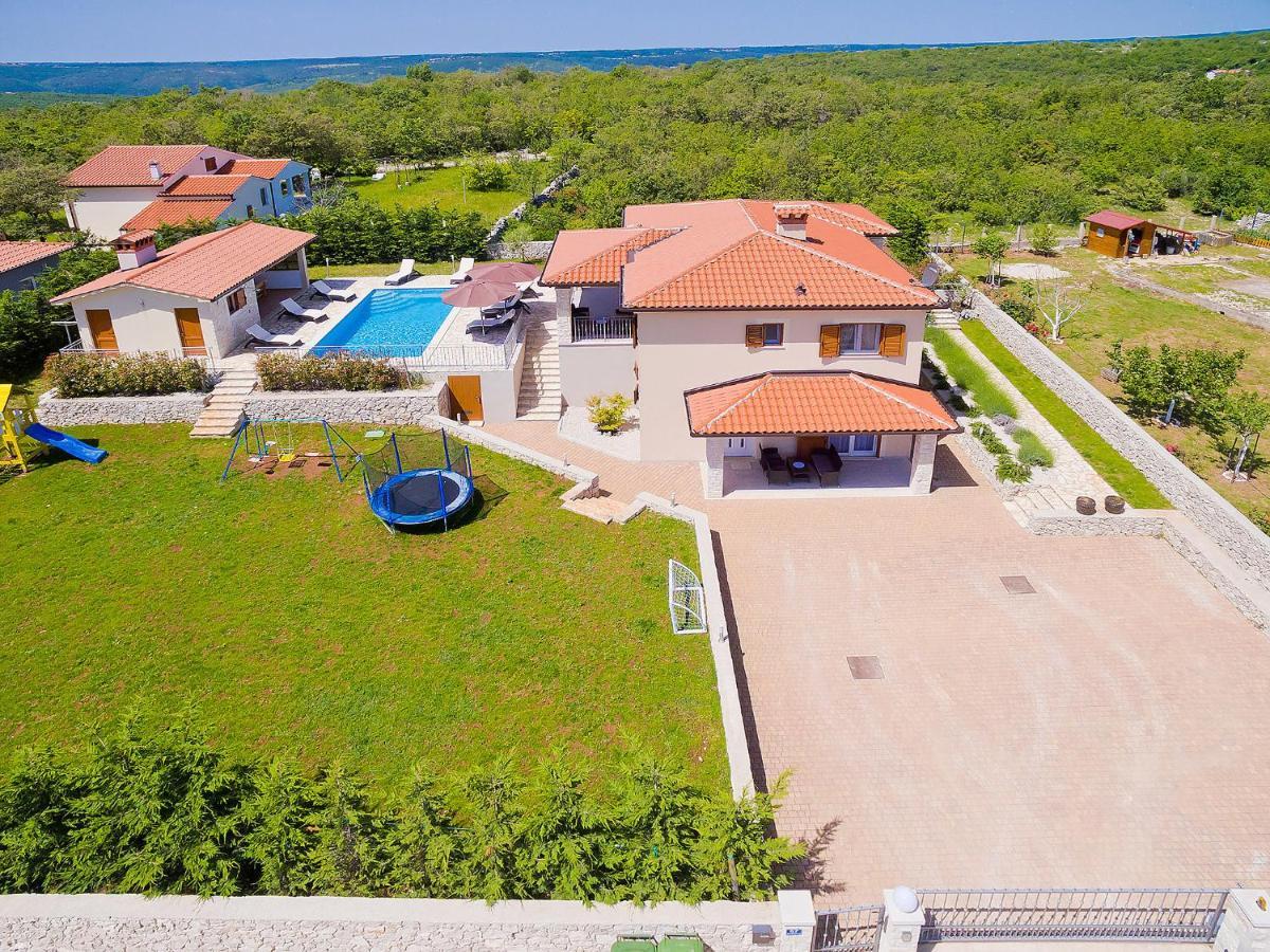Villa Lucija Raša Exterior foto