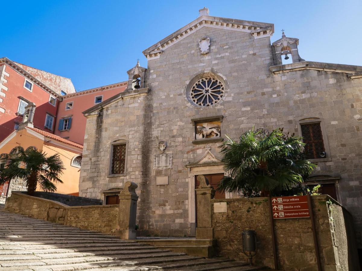 Villa Lucija Raša Exterior foto